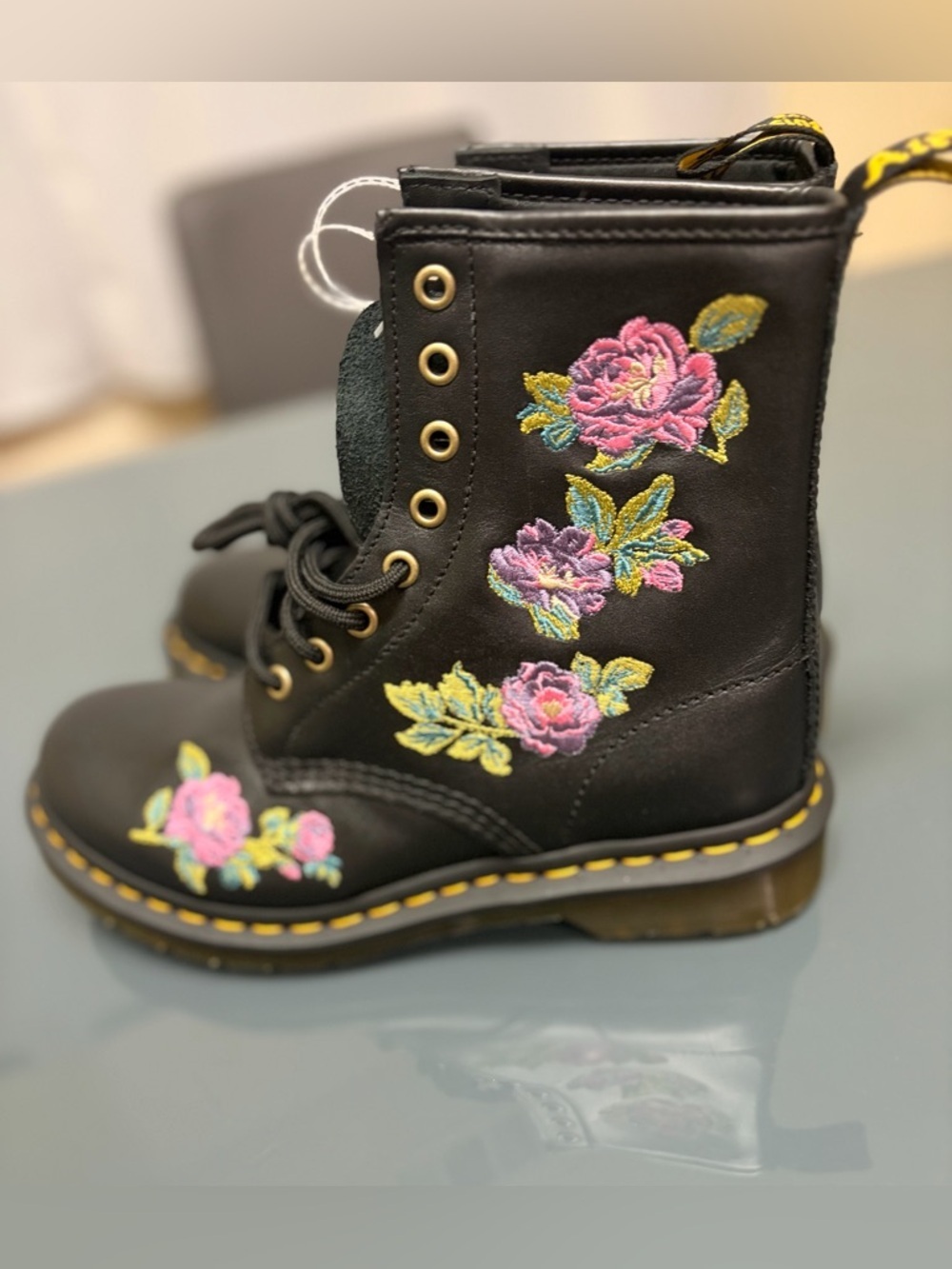Dr. Martens 1460 Vonda 2 embroidered floral boots - Picture 9 of 13